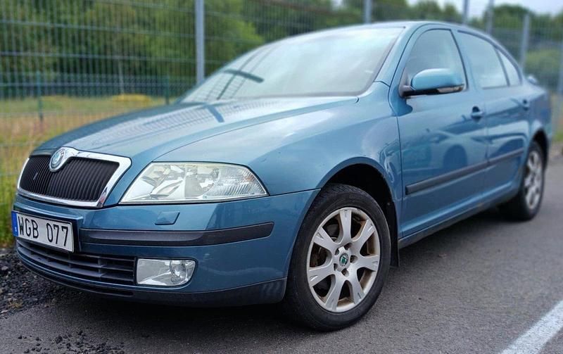 Grön Begagnad 2005 Skoda Octavia Halvkombi | 13 500 kr (Superpris) - Bild 1/4