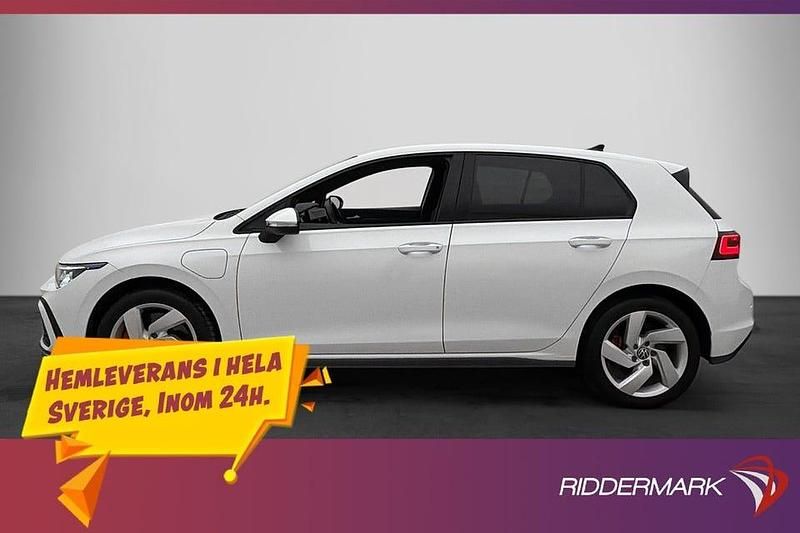 Begagnad VW Golf VIII IQ Drive 245 HK (180 kW) 2020 Vit Halvkombi