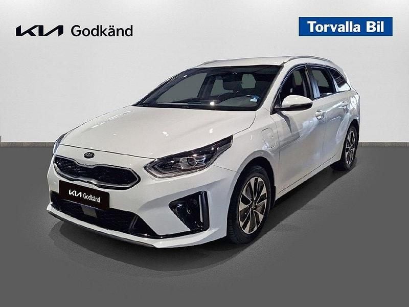 Vit Begagnad 2021 Kia Ceed Advance Kombi | 239 900 kr (Marknadspris) - Bild 1/4