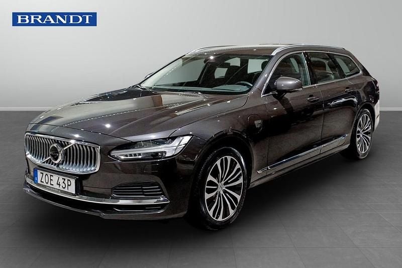 Begagnad Volvo V90 Core 355 HK (261 kW) 2023 Grå Kombi