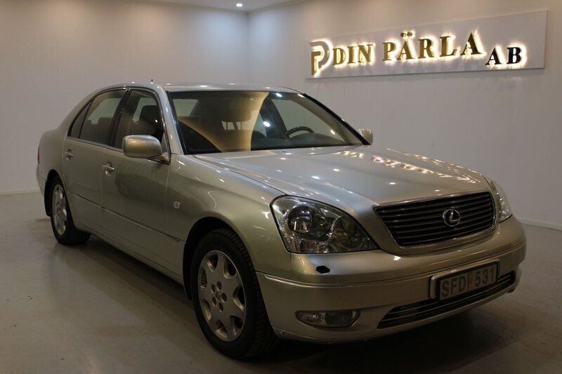 Silver Begagnad 2001 Lexus LS430 Sedan | 89 900 kr - Bild 1/4