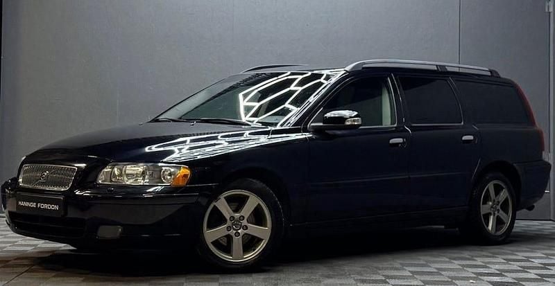 Svart Begagnad 2008 Volvo V70 Standard Kombi | 59 900 kr (Superpris) - Bild 1/4