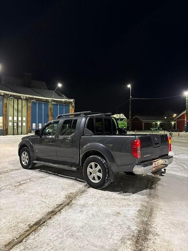 Begagnad 2012 Nissan Navara Pickup | 115 000 kr (Marknadspris) - Bild 1/4