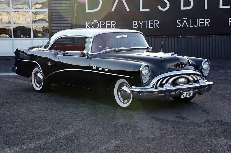 Begagnad Buick Super 185 HK (136 kW) 1954 Carlsbad black & arctic white Sportkupé