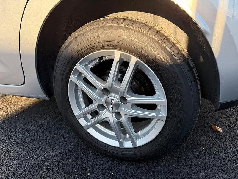 Begagnad Citroën C3 82 HK (60 kW) 2016 Silver Halvkombi