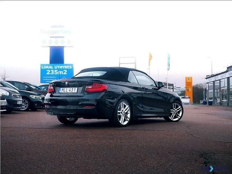 Begagnad BMW 228 M Sport 245 HK (180 kW) 2015 Svart Cab