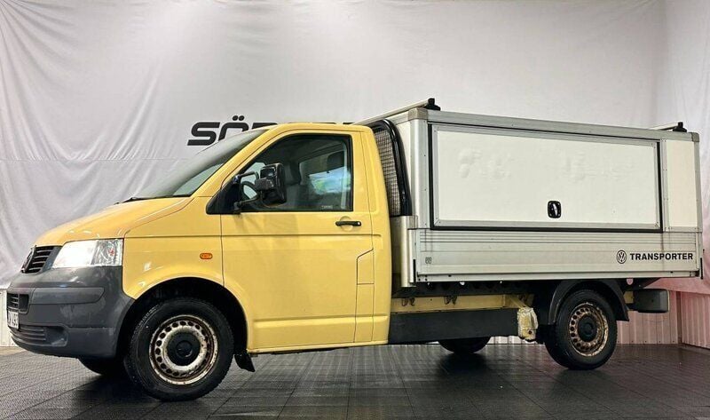Flerfärgad (gul) Begagnad 2007 VW T5 Van | 69 900 kr (Bra pris) - Bild 1/4