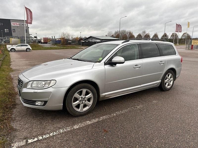 Silver Begagnad 2016 Volvo V70 Momentum Kombi | 100 000 kr (Superpris) - Bild 1/2