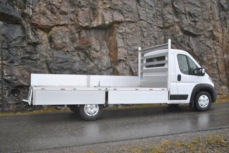 Begagnad 2023 Peugeot Boxer Van | 491 750 kr - Bild 1/4