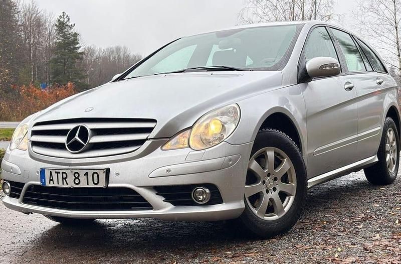 Silver Begagnad 2008 Mercedes R280 Minibuss | 59 500 kr - Bild 1/4