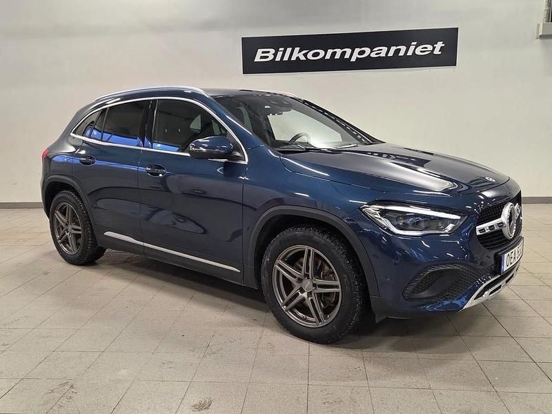 Begagnad Mercedes GLA220 190 HK (139 kW) 2022 Blå SUV