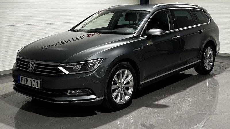 Grå Begagnad 2015 VW Passat GT Kombi | 144 900 kr (Marknadspris) - Bild 1/4