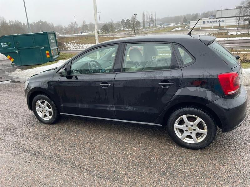 Begagnad VW Polo 86 HK (63 kW) 2012 Halvkombi