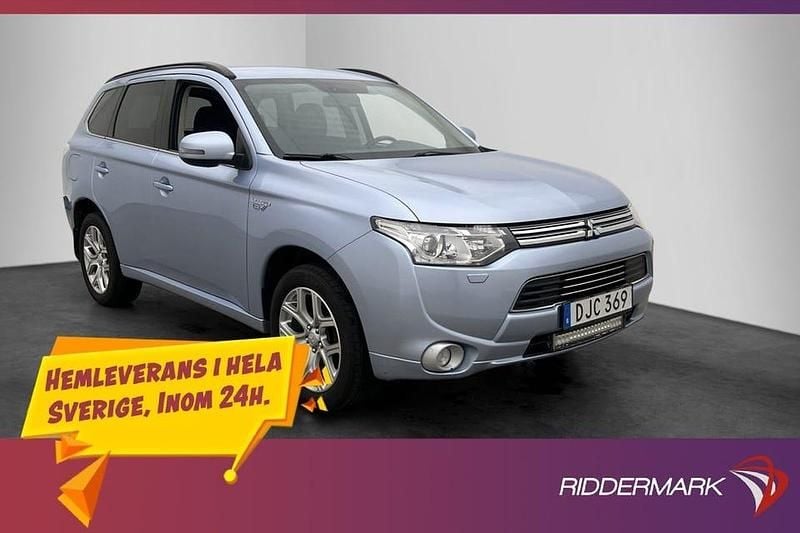 Begagnad Mitsubishi Outlander 203 HK (149 kW) 2014 Lblå SUV