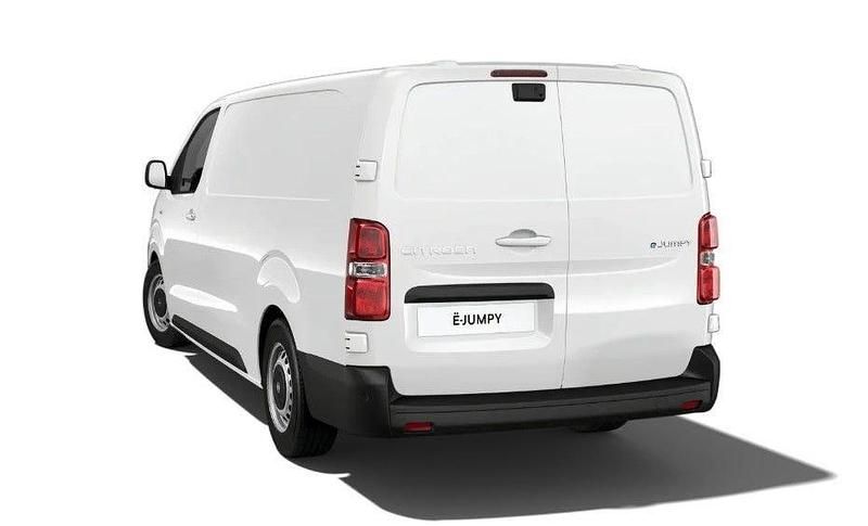 Begagnad Citroën e-Jumpy Business Class 100 kW (136 HK) 2024 Vit Minibuss