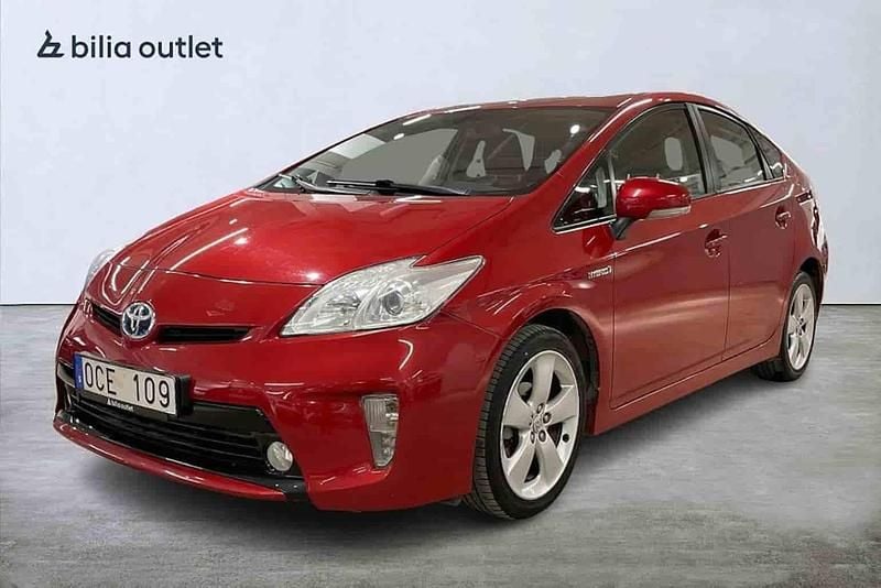 Begagnad Toyota Prius 2013 Röd Halvkombi