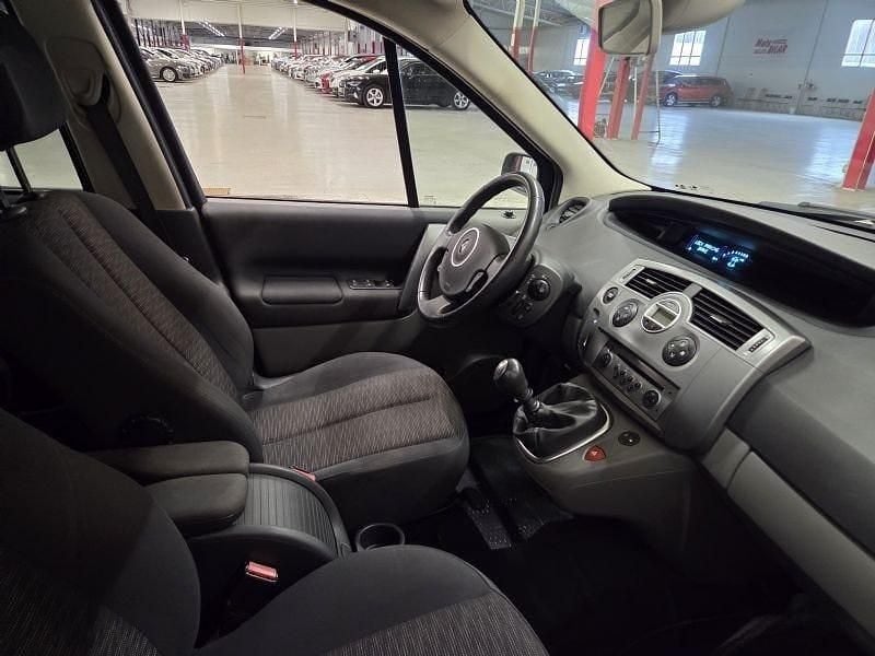 Begagnad Renault Scénic II 163 HK (119 kW) 2008 Lbrun Minibuss