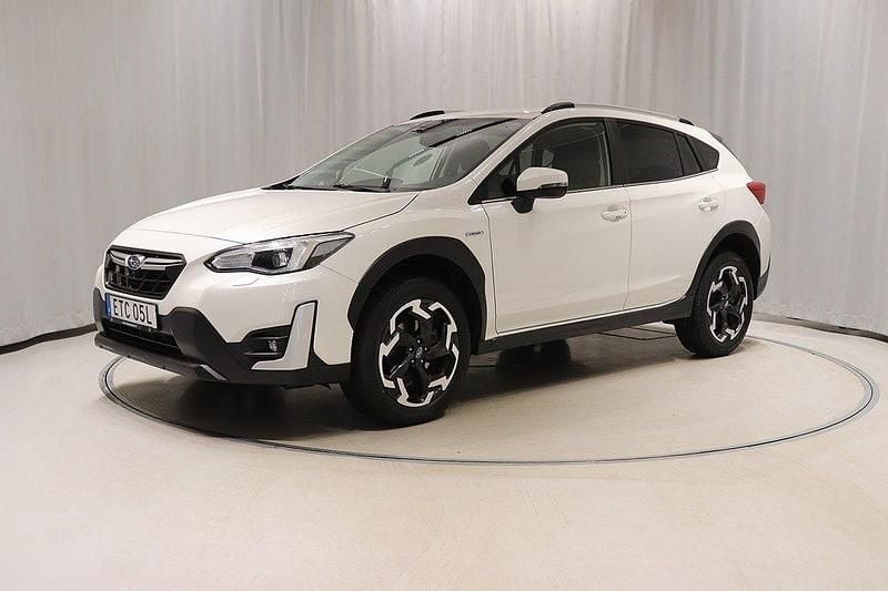 Vit Begagnad 2022 Subaru XV SUV | 279 800 kr (Marknadspris) - Bild 1/4
