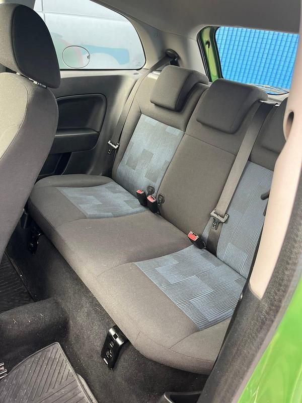 Begagnad Ford Fiesta 80 HK (58 kW) 2006 Halvkombi