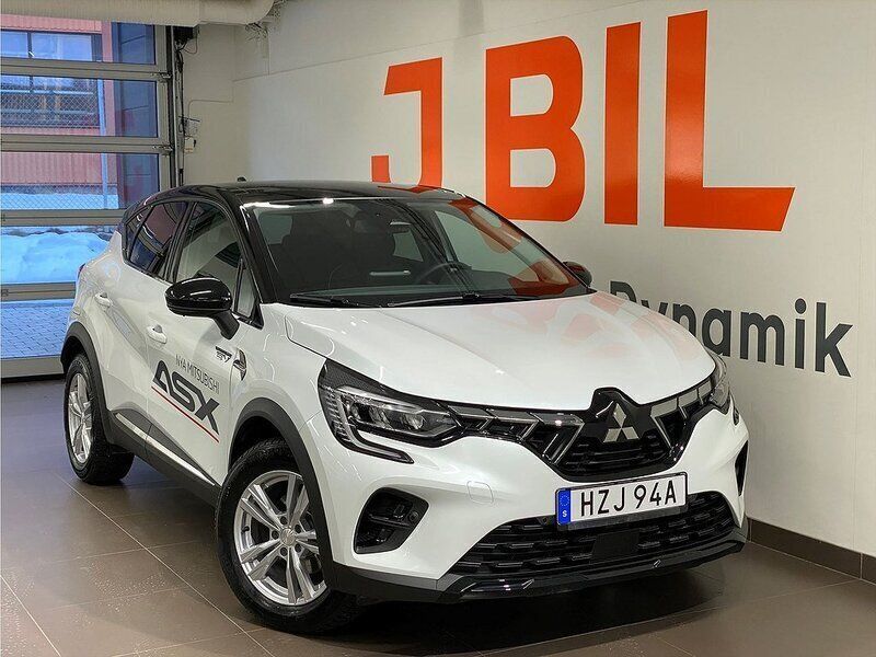 Vit (crystal white med svart tak) Begagnad 2023 Mitsubishi ASX Intense+ SUV | 309 900 kr - Bild 1/4