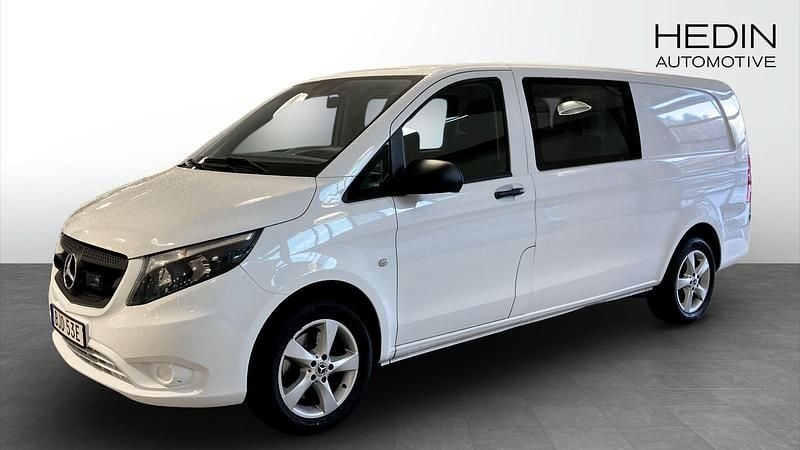 Vit (white) Begagnad 2020 Mercedes Vito Van | 339 900 kr (Dyr) - Bild 1/4