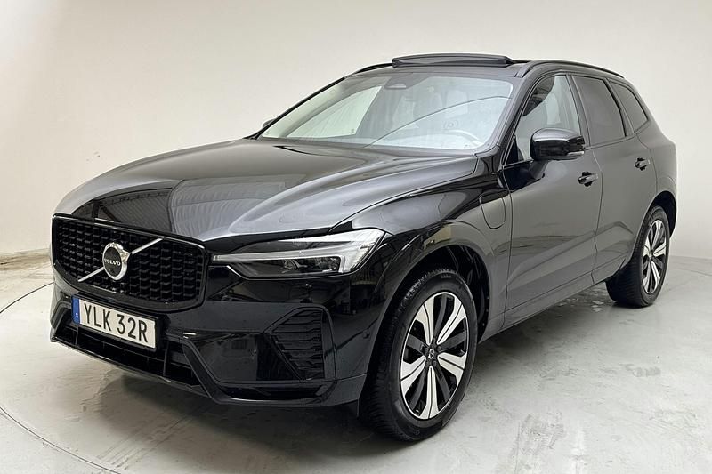 Svart Begagnad 2023 Volvo XC60 Plus SUV | 459 000 kr (Marknadspris) - Bild 1/4
