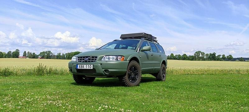 Blå Begagnad 2006 Volvo XC70 Summum SUV | 45 000 kr (Lite dyr) - Bild 1/4