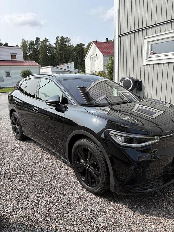 Svart Begagnad 2024 VW ID.4 GTX SUV | 134 000 kr - Bild 1/4