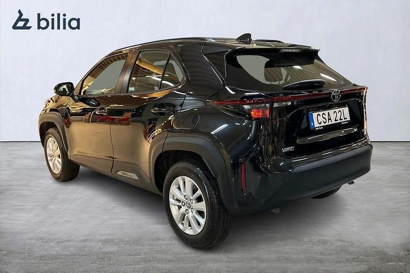 Begagnad Toyota Yaris Hybrid Active 117 HK (86 kW) 2025 Svart
