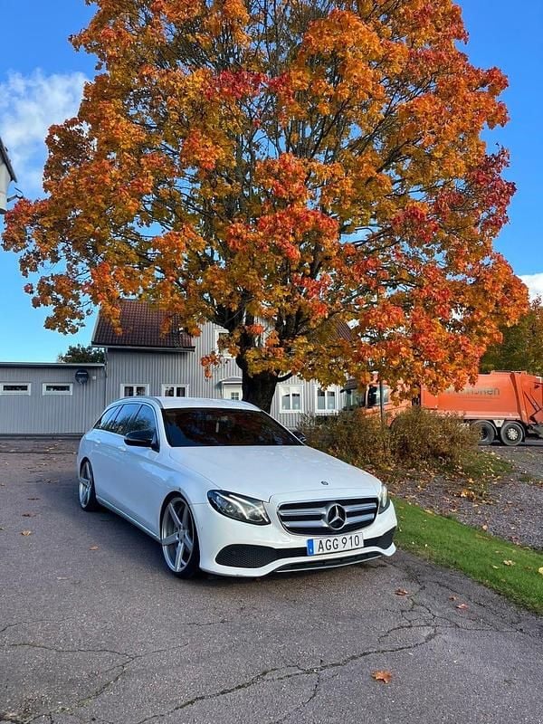 Begagnad Mercedes E220 194 HK (142 kW) 2017