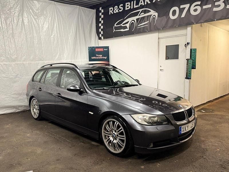 Grå Begagnad 2006 BMW 320 Advantage Kombi | 52 900 kr (Marknadspris) - Bild 1/4