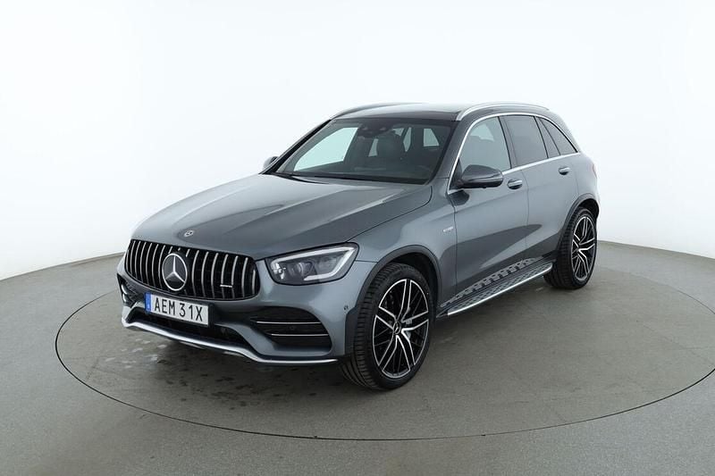 Grå Begagnad 2020 Mercedes GLC43 AMG AMG SUV | 570 000 kr (Marknadspris) - Bild 1/3