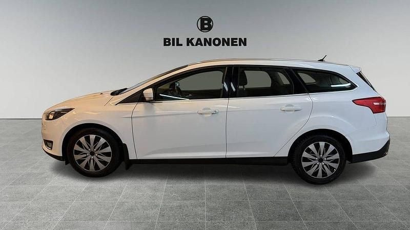 Begagnad Ford Focus 102 HK (75 kW) 2016 Vit Kombi