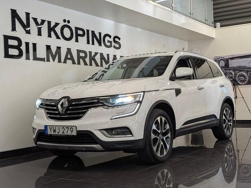 Vit Begagnad 2017 Renault Koleos SUV | 169 900 kr (Marknadspris) - Bild 1/4