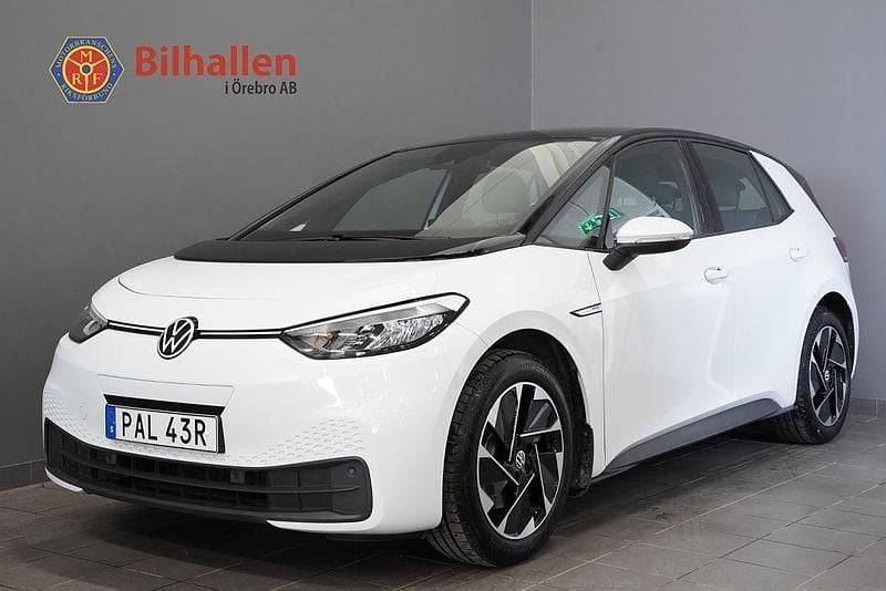 Begagnad VW ID.3 Pro Performance 150 kW (204 HK) 2021 Vit Halvkombi