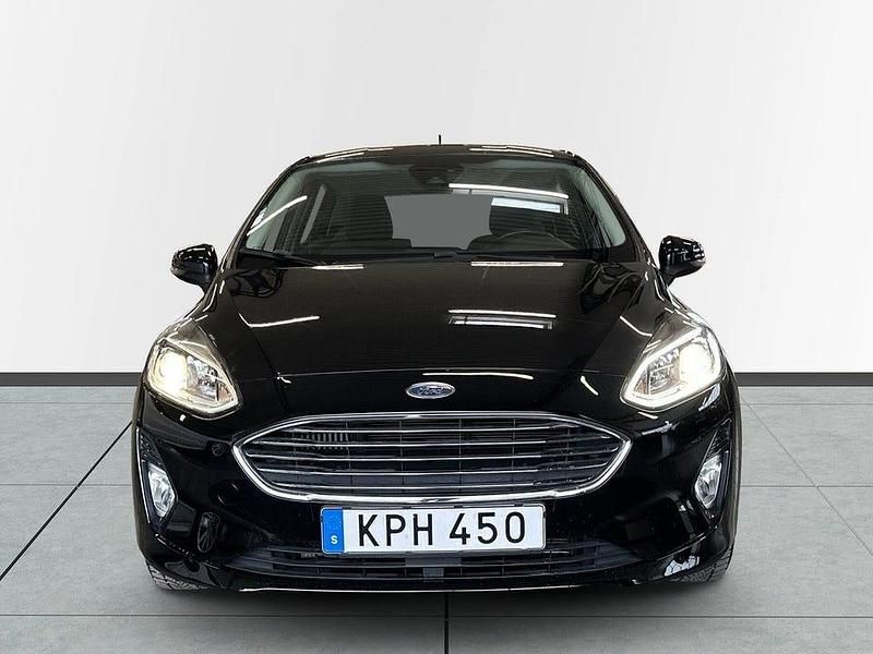 Begagnad Ford Fiesta S 101 HK (74 kW) 2018 Svart Halvkombi