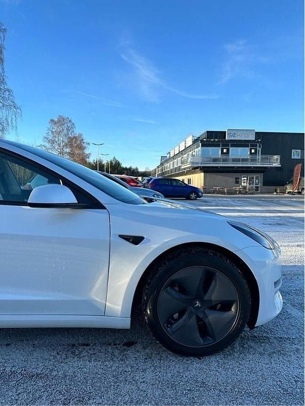 Begagnad Tesla Model 3 Long Range AWD 324 kW (441 HK) 2019 Sedan