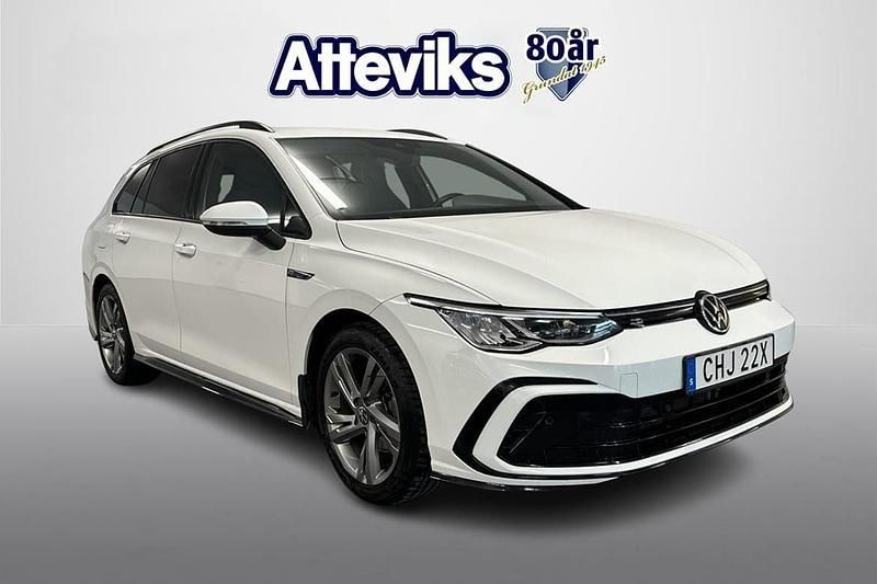Vit Begagnad 2021 VW Golf VIII R-line Kombi | 309 800 kr (Dyr) - Bild 1/4