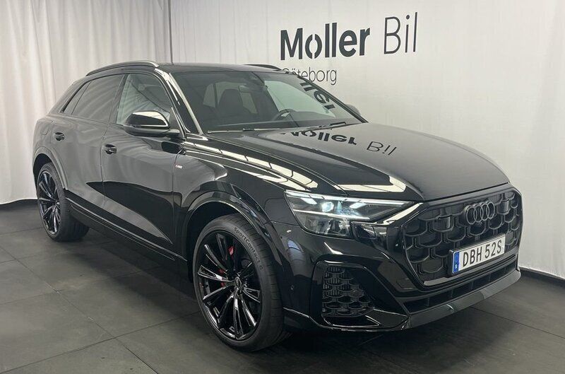Svart (mytsvart metallic) Ny 2025 Audi Q8 SUV | 1 266 700 kr (Marknadspris) - Bild 1/4