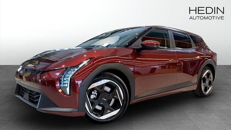Ny Kia EV4 Plus 150 kW (204 HK) 2025 Röd Halvkombi