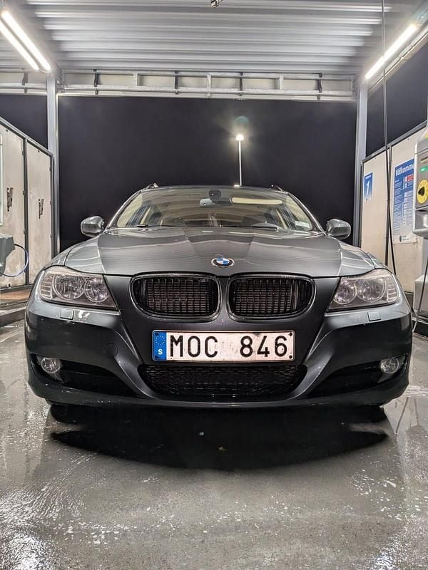 Begagnad 2010 BMW 316 Kombi | 43 000 kr (Marknadspris) - Bild 1/4
