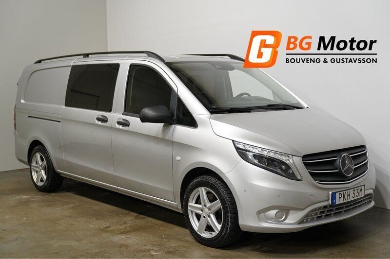 Silver Begagnad 2021 Mercedes Vito Minibuss | 429 900 kr (Marknadspris) - Bild 1/3