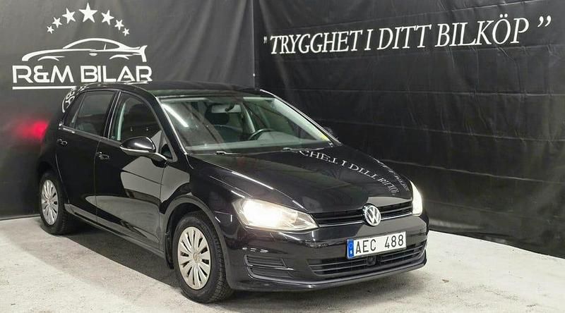 Begagnad VW Golf VII S 105 HK (77 kW) 2013 Svart Halvkombi