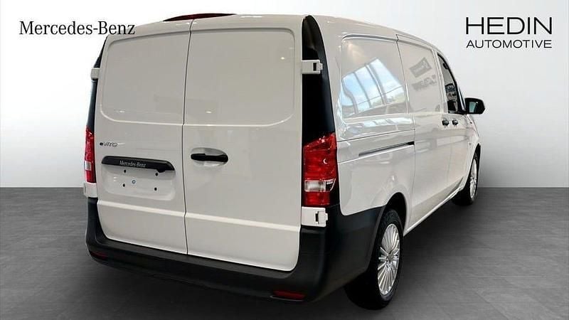Begagnad Mercedes e-Vito 85 kW (116 HK) 2024 Vit (white) Minibuss