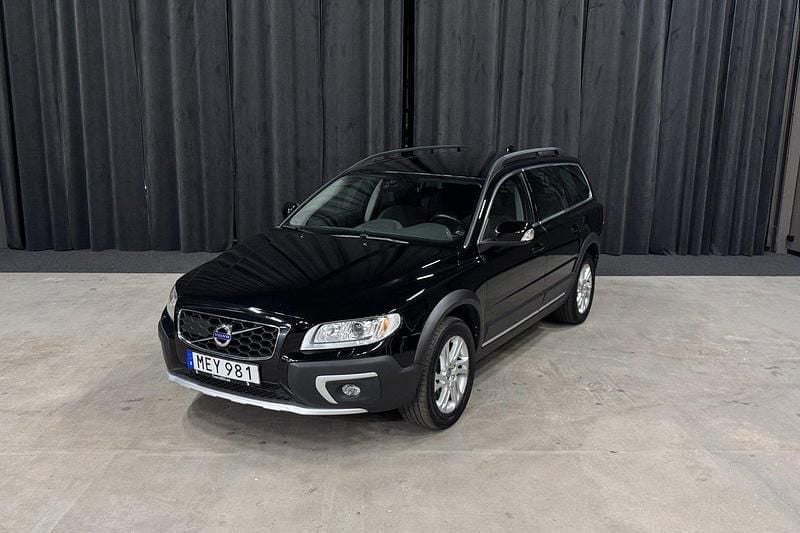 Svart Begagnad 2015 Volvo XC70 Momentum Kombi | 189 900 kr (Marknadspris) - Bild 1/4