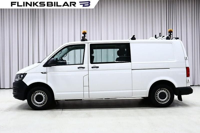 Vit Begagnad 2017 VW Transporter Van | 199 700 kr (Bra pris) - Bild 1/4