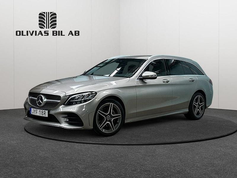 Silver Begagnad 2019 Mercedes C220 AMG Kombi | 289 400 kr (Bra pris) - Bild 1/4
