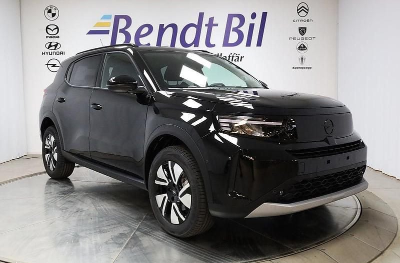 Finns i fler färger Begagnad 2025 Opel Frontera SUV | 326 800 kr (Marknadspris) - Bild 1/3