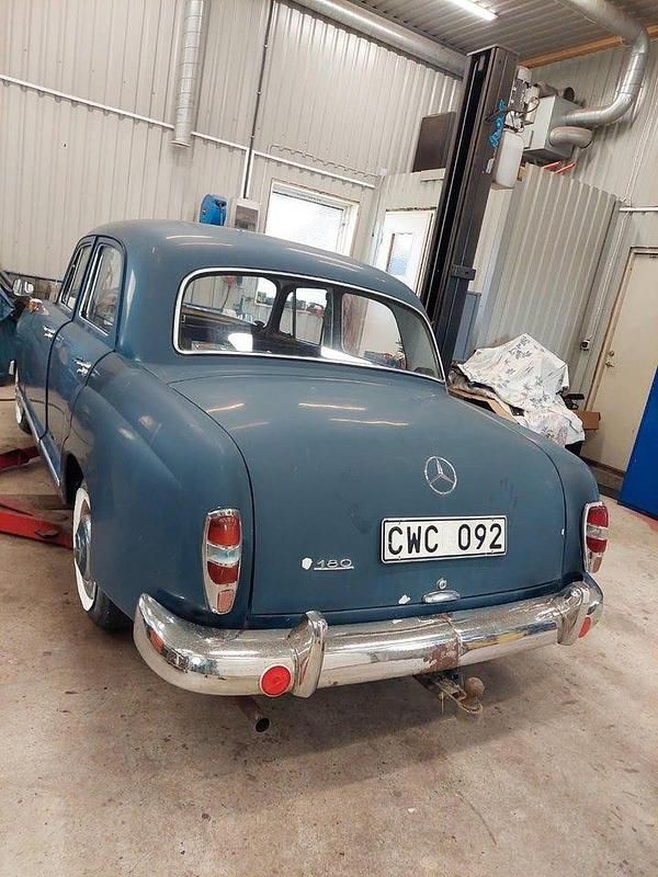 Begagnad 1960 Mercedes 180 Sedan | 50 000 kr - Bild 1/2