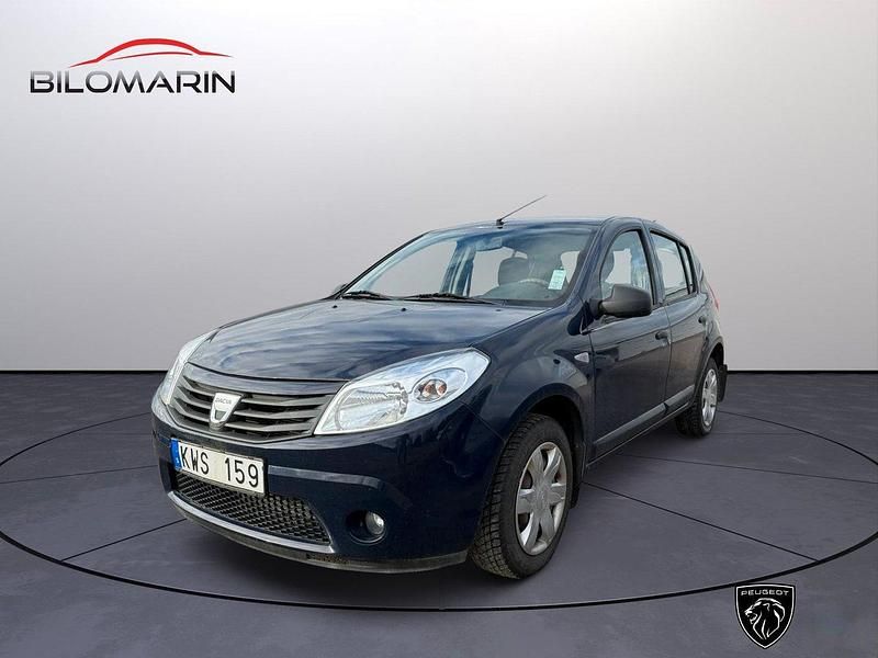 Blå Begagnad 2010 Dacia Sandero Halvkombi | 39 900 kr (Dyr) - Bild 1/1
